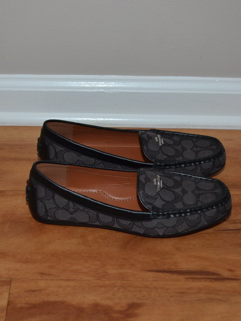 Coach black/gray Monogram Women’s size 7 Gable Signature Comfort Loafers - Picture 3 of 10